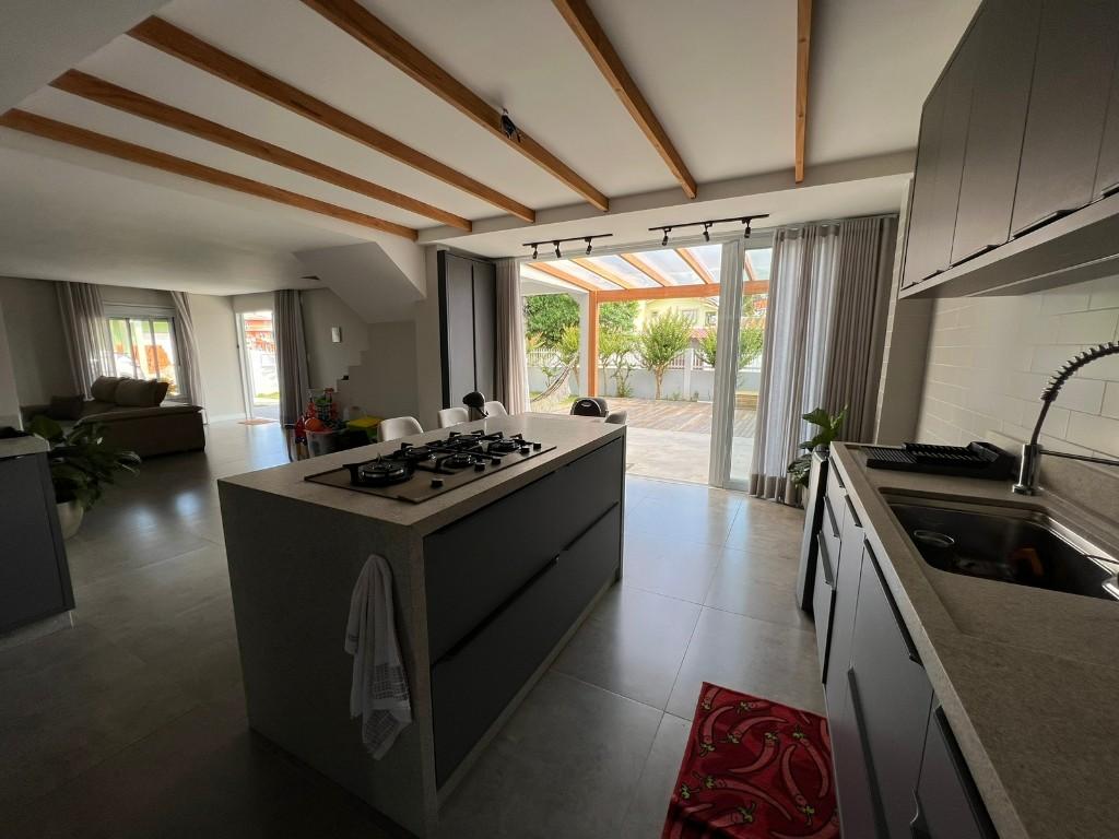 Casa em Pinheira, Palhoça. 4 quartos, 240m². Imagem 6 de 21